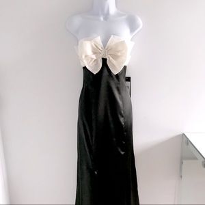 🎉Host Pick🎉 Strapless Bow Pearl Silk White Black Prom Dress Wedding Dress